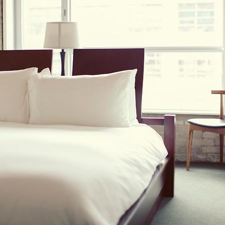 Hotel Ocho Toronto Esterno foto