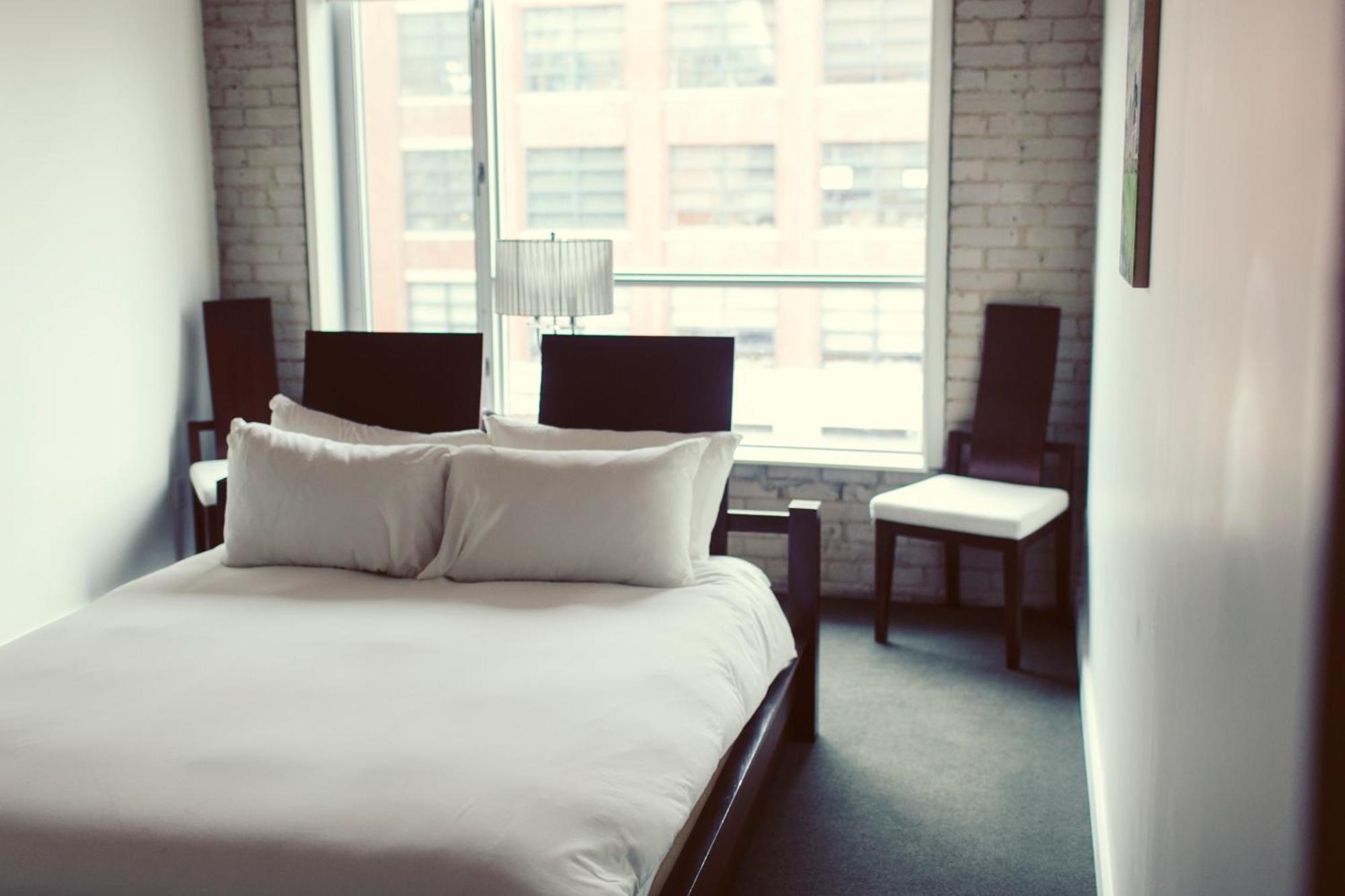 Hotel Ocho Toronto Esterno foto