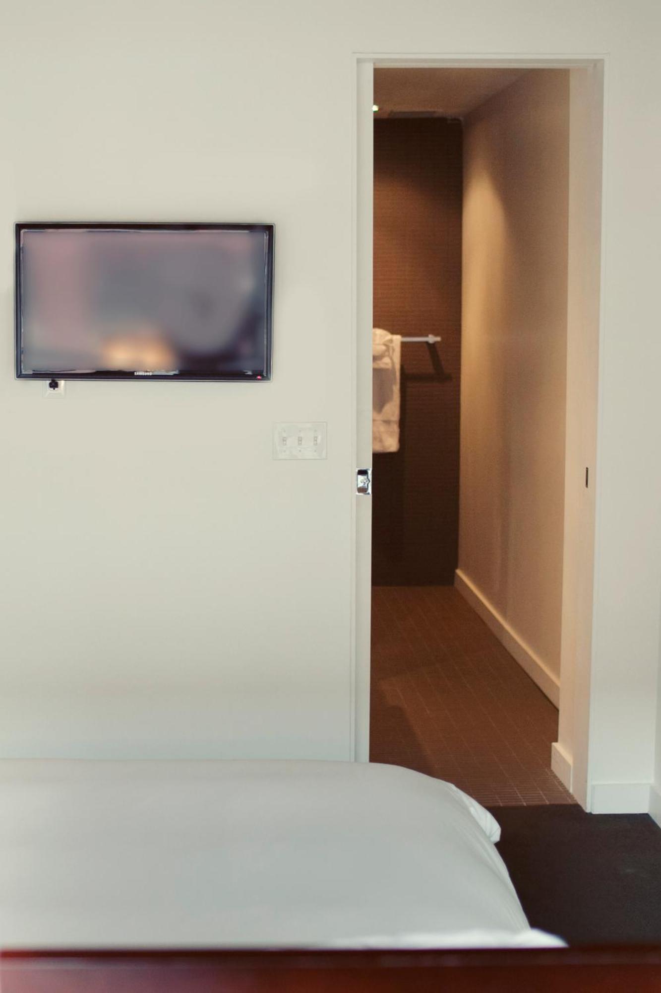 Hotel Ocho Toronto Esterno foto