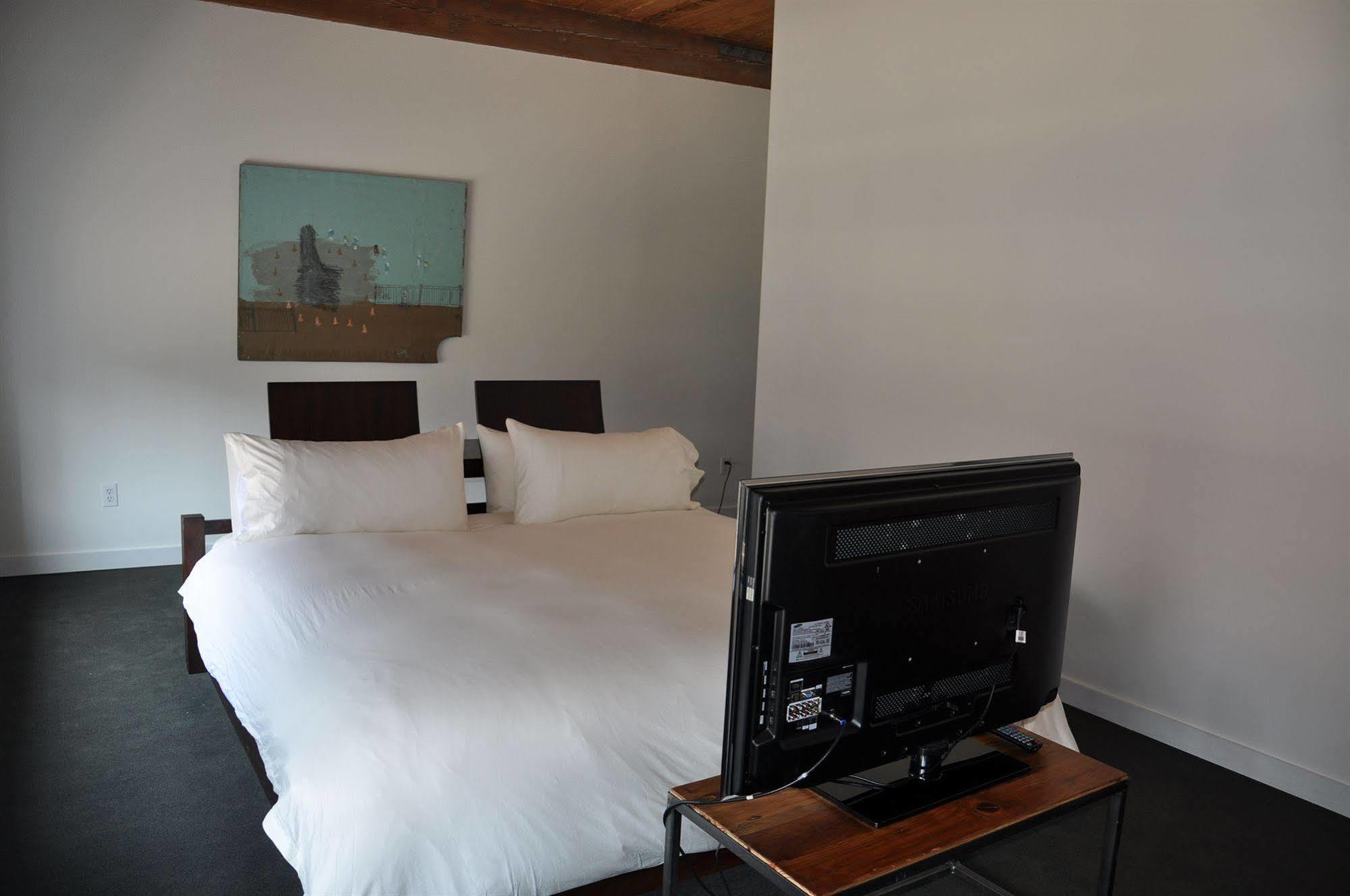 Hotel Ocho Toronto Esterno foto