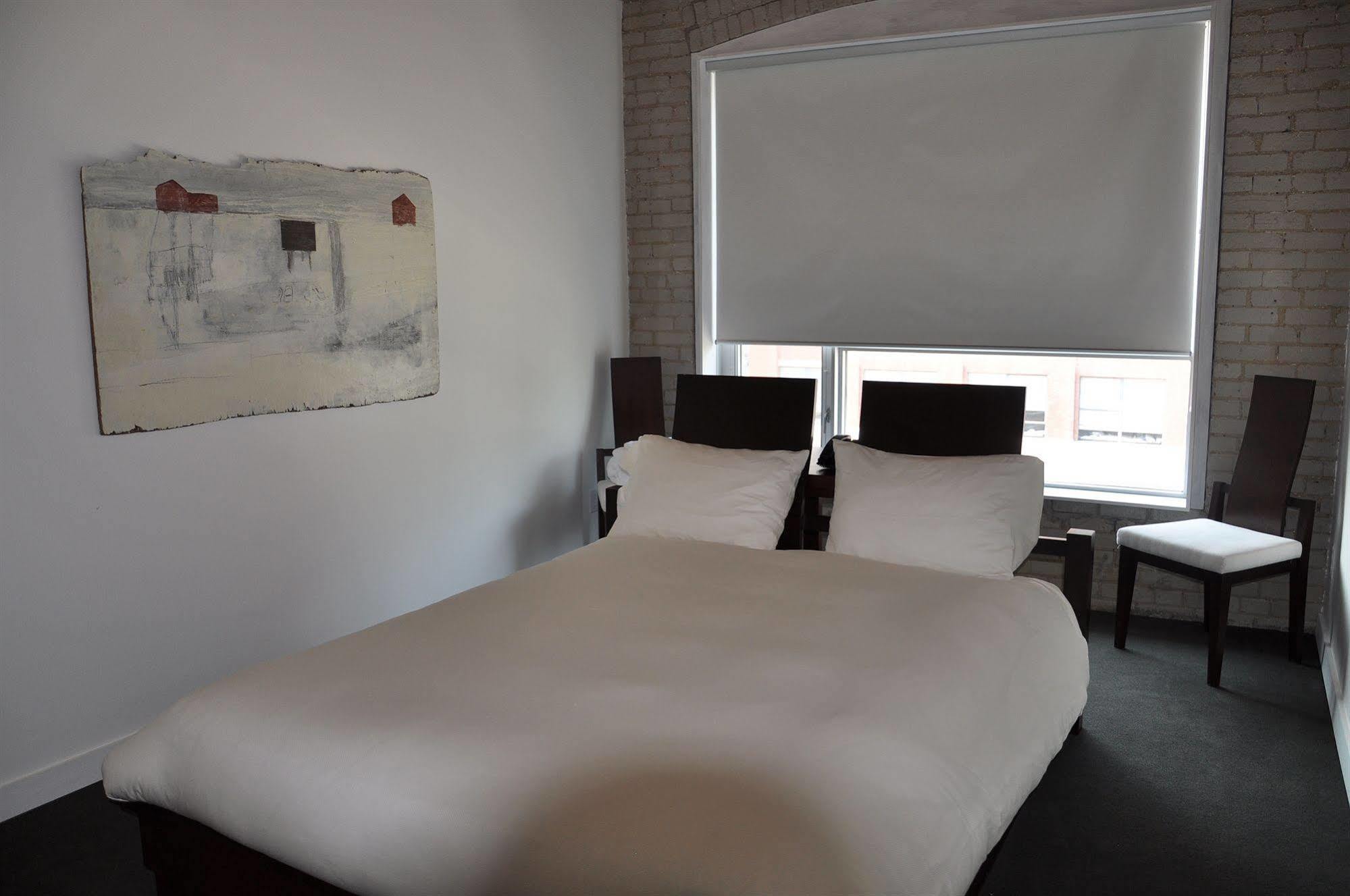 Hotel Ocho Toronto Esterno foto