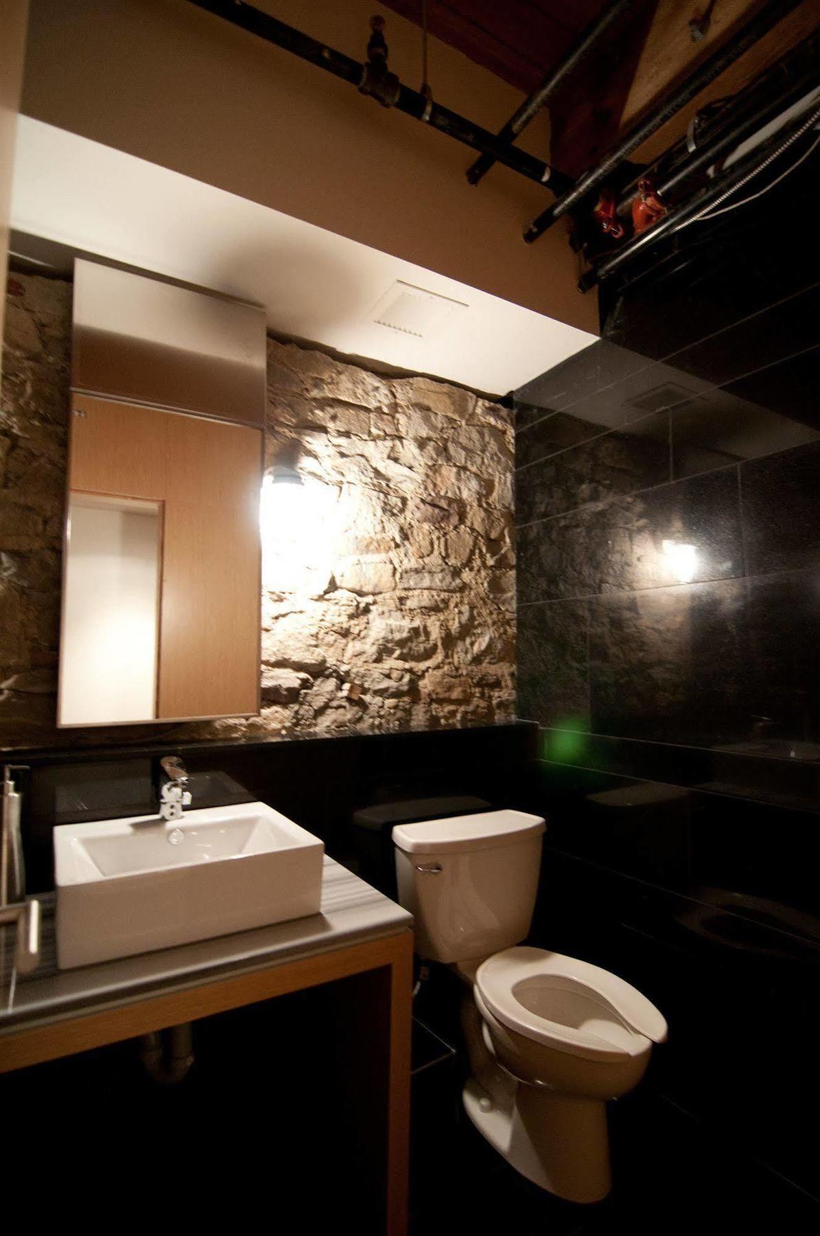 Hotel Ocho Toronto Esterno foto